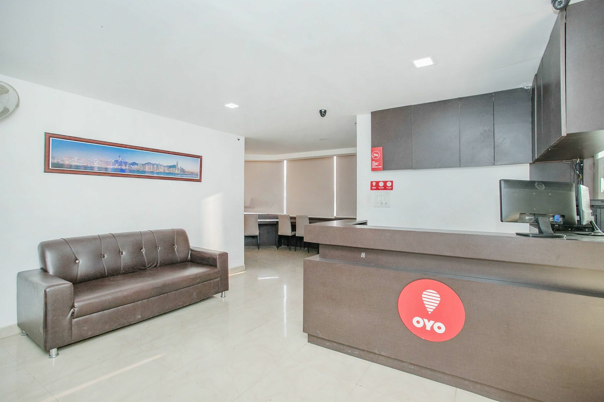Oyo 4290 Silicon Suits Bangalore Exterior photo